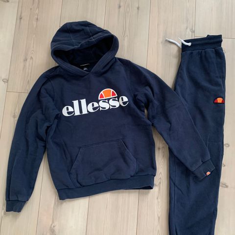 Joggedress fra ellesse str. 12-13 år