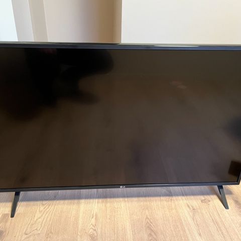 LG 43" TV