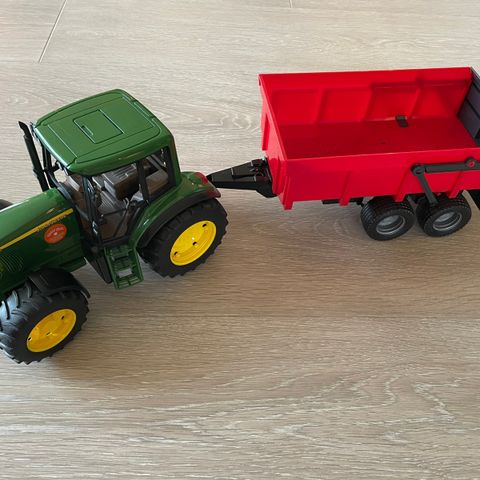 Bruder traktor med tilhenger