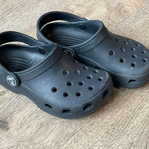 Crocs Classic svart str. 8/9 (tilsv. 24-26)