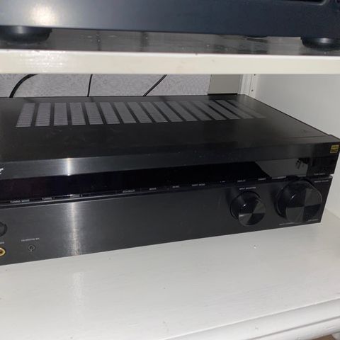 Sony STR-DH590 Hjemmekino-receiver - Forsterker