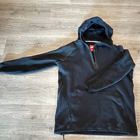 Nike Tech Fleece str L