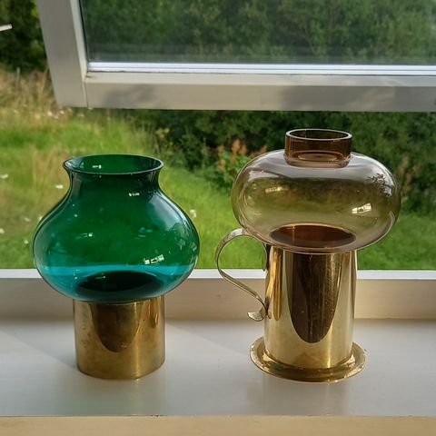 2 vintage lysestaker i messing og glass