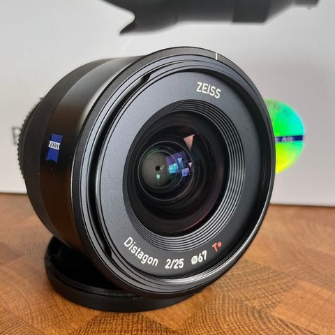 Sony Zeiss Batis 2 / 25 E-mount linse