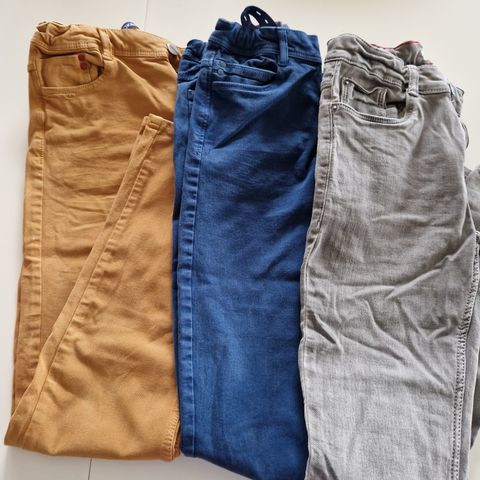 Skinny fit trousers