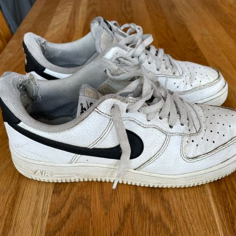 Nike Air Force 1 sko. Størrelse 42