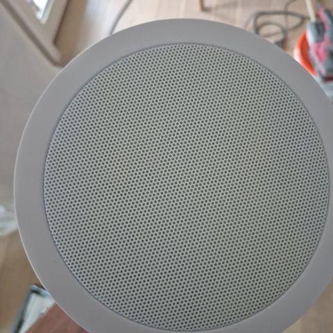 KEF ci130. 2qr