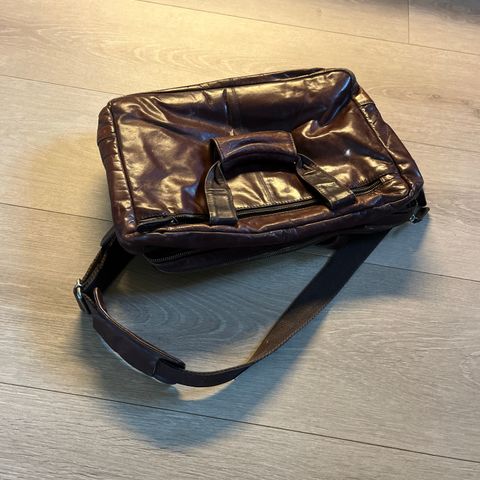 Brun messenger bag