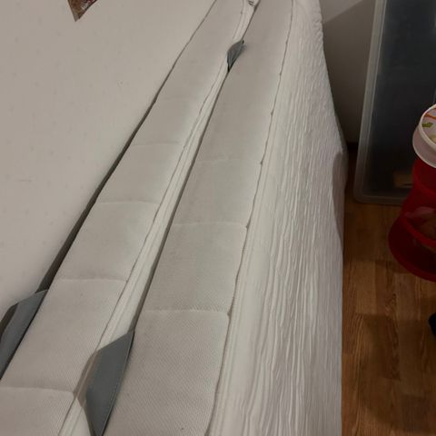 2 nesten ubrukte Ikea madrasser 80x200