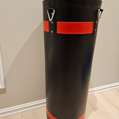 Boksesekk - Boxing/Punching Bag