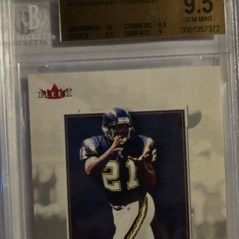 2001 Fleer Authority Ladainian Tomlinson #113 Rookie RC /1350 BGS 9.5