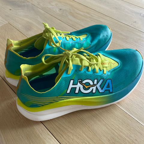 Hoka Rocket x2