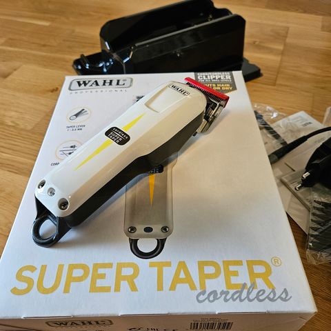 WAHL Pro. Super Taper Cordless Hårklipper