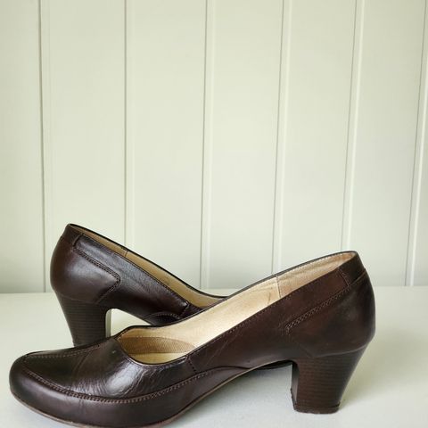 Skinn brune pumps, str 38