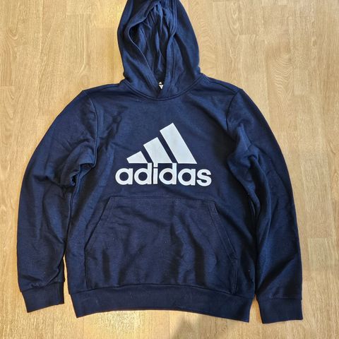 Hettegenser Adidas str 13-14 år