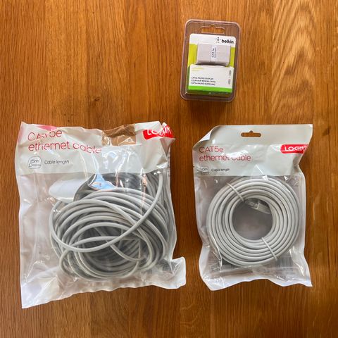 Nettverkskabler/Ethernet kabel Logik Cat5e 10m + 15m + Inline Coupler Belkin