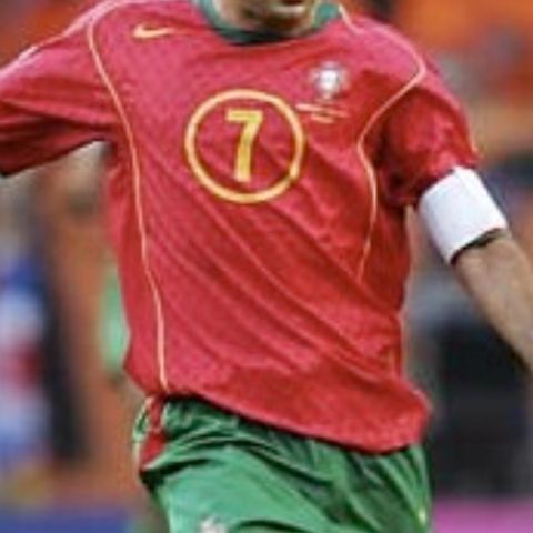 Figo - Portugal Euro 2004 landslagstrøye