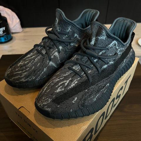 Yeezy 350 MX Dark Salt 44 2/3