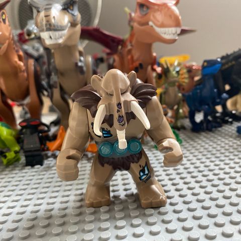 Mungus mammut Lego figur (fra Lego chima)