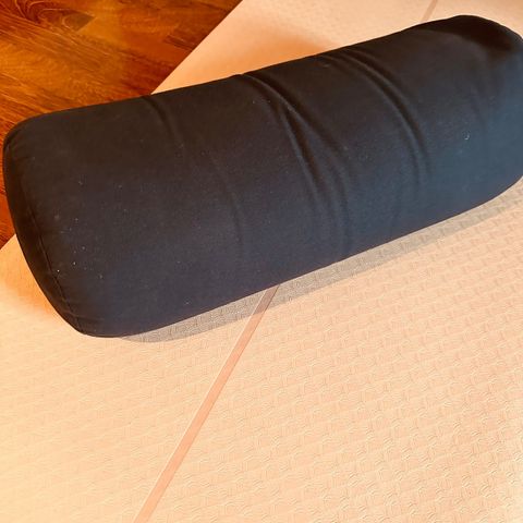 Yoga bolster