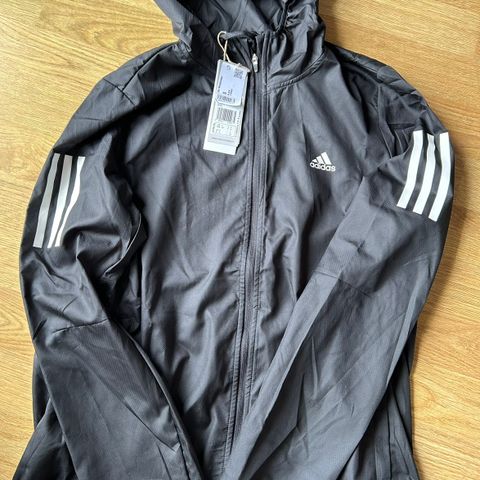 Adidas løpejakke