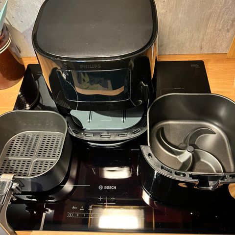 Lite brukt Philips HD9252/70 Essential Airfryer