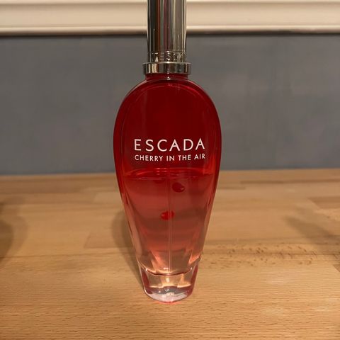 Escada - Cherry in the Air