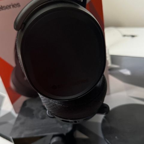 Steelseries Arctis Pro Wireless