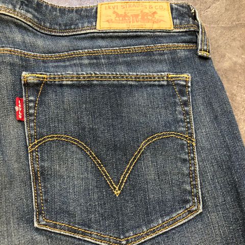 Levis 572 - boot cut 👖