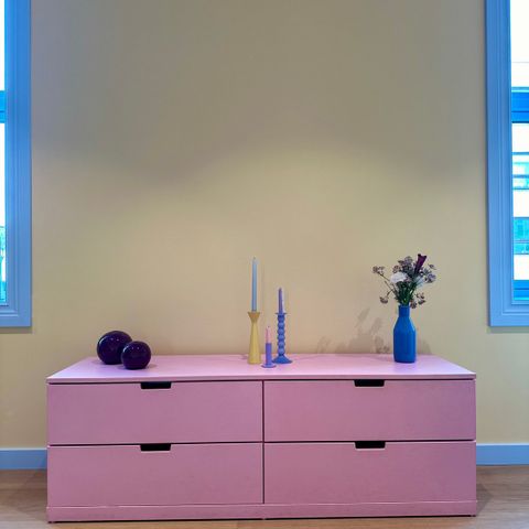 Kommode fra IKEA, malt lys rosa