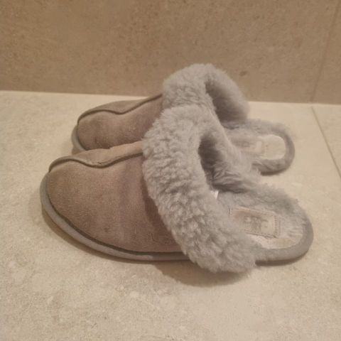 Ugg Scuffette tøfler str 37