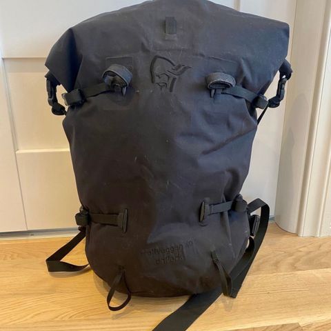 Norrøna Trollveggen 40 L Dri Pack