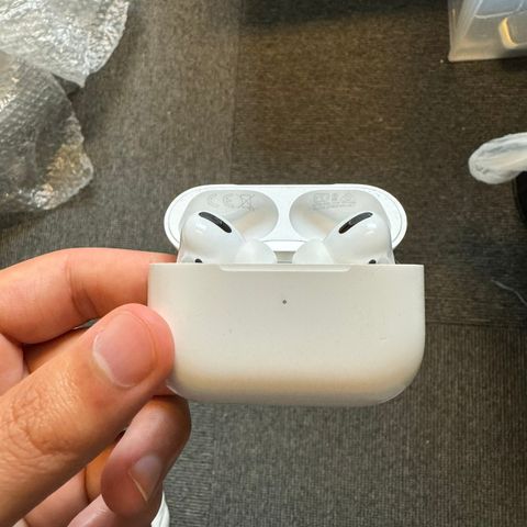 Airpods pro 1Gen