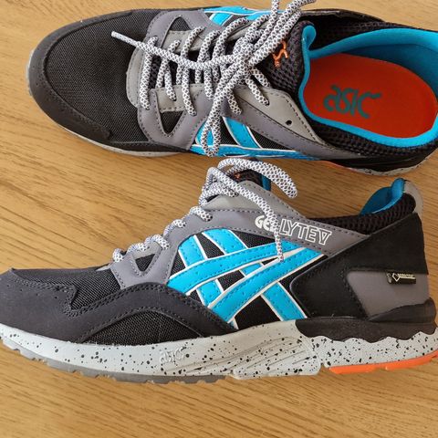 Asics Sko Str 43