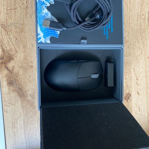 Atlantis OG V2 4K Wireless Superlight Gaming Mus