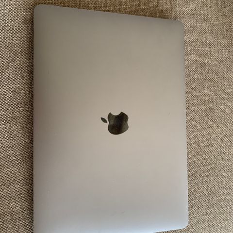 MacBook Air 2022- 13M1/8/256 stellargrå