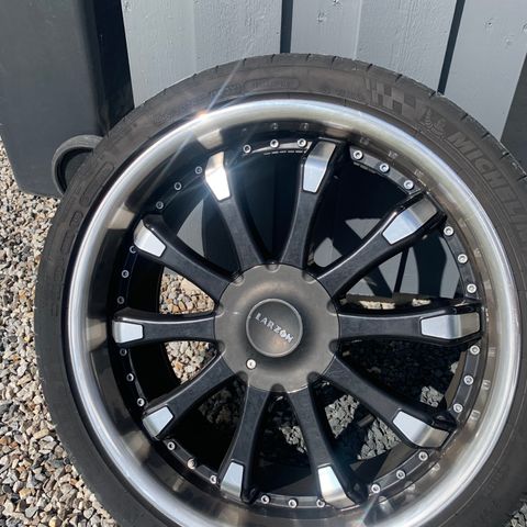 Larzon felger 295-30 ZR22 xc90 5x108/5x120