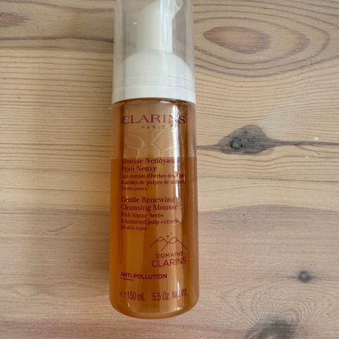 Clarins cleansing mousse