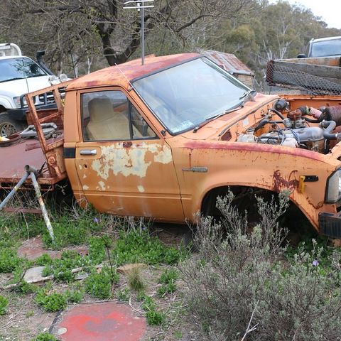 Nissan, Toyota, Mitsubishi med 4x4 kjøpes.