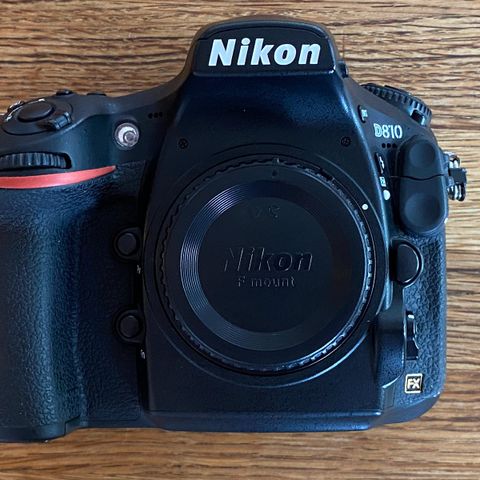 Nikon D810 med vertikalgrep MB-D12