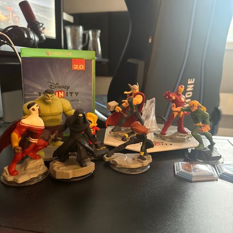 Disney infinity figurer + spill