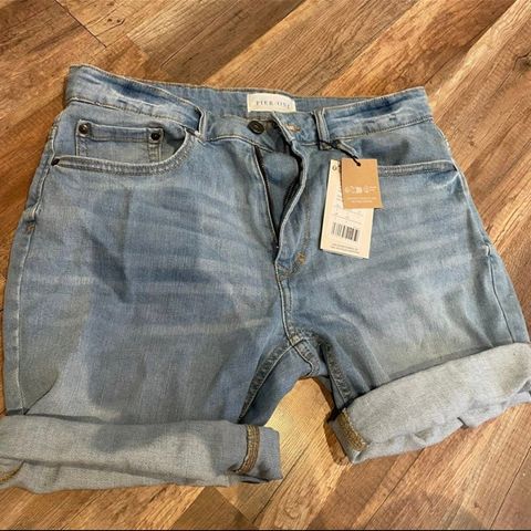 Pier one shorts