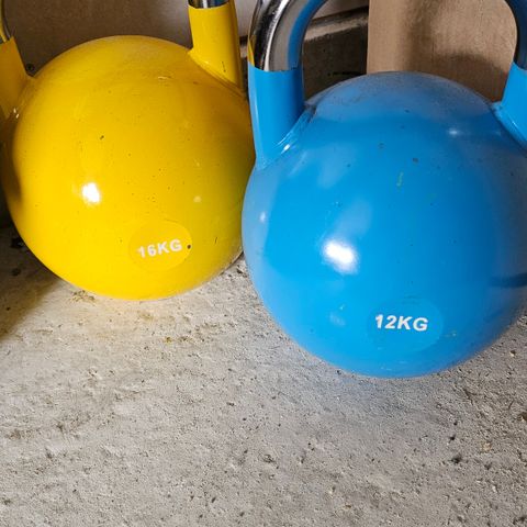 Kettlebell fra XXL 12kg og 16kg