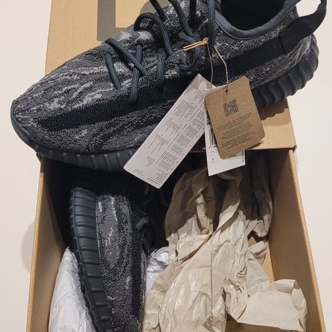 Adidas Yeezy Boost 350 V2 Dark salt