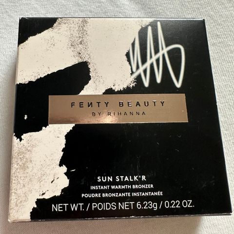 Fenty Beauty sun stalk’r instant warmth Bronzer-02 shady biz