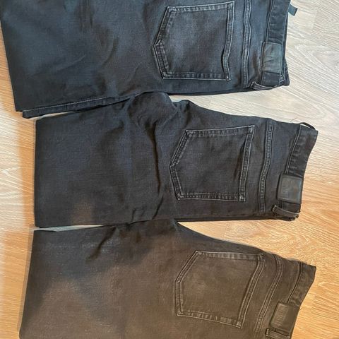 3x Weekday Friday jeans 32x34