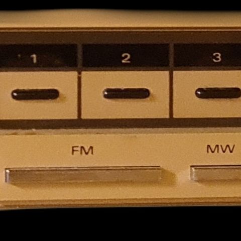 Fisher FM-58. LW/MW/FM Stereo synthesizer Tuner