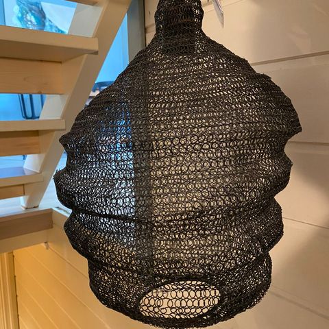 Taklampe fra søstrene grene