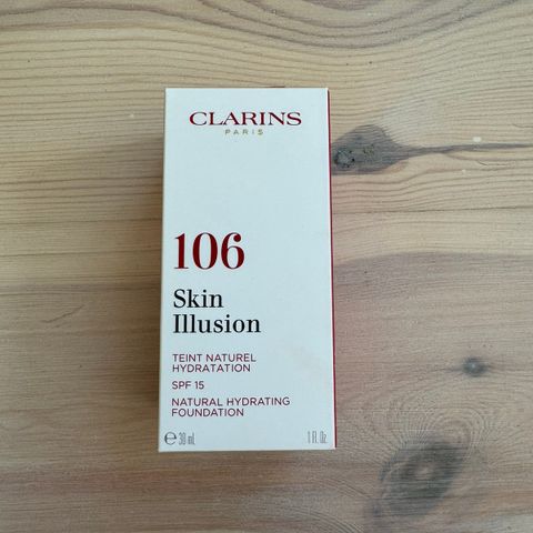 Clarins skin illusion foundation