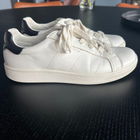 Björn Borg sneakers str 39